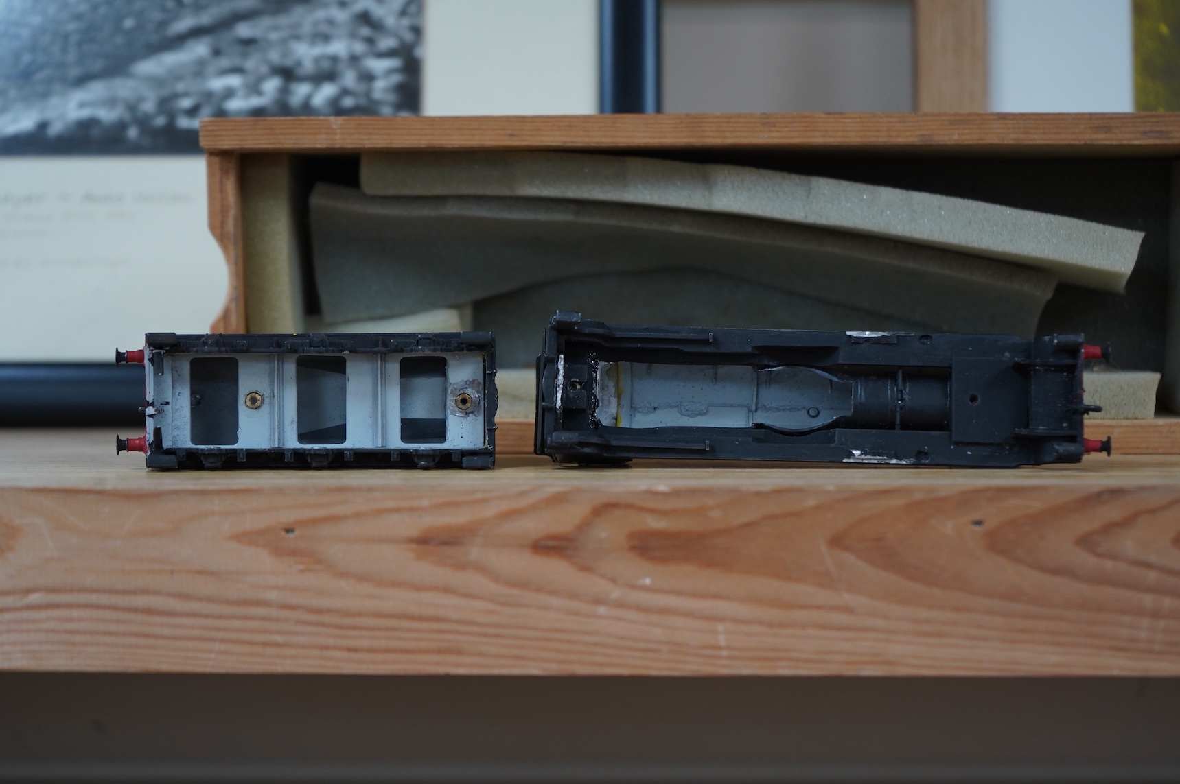 Two kit built and adapted EM gauge LMS railway locomotives; an 0-8-0, 9518, and an 0-6-0 class 4F based on an Airfix kit, together with the body only of an SR Schools Class